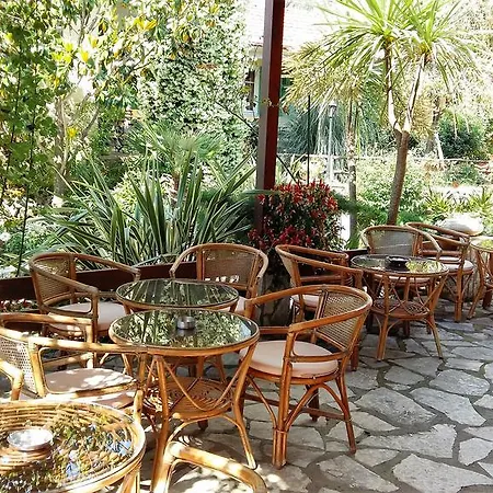 Apart-hotel Philippos 2*