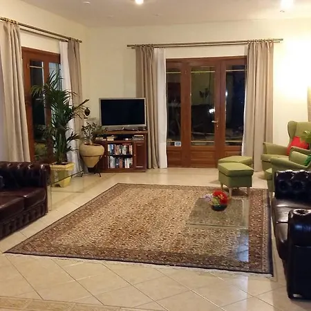 Apart-hotel Philippos 2*