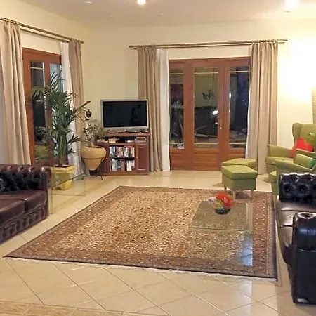 Philippos 2* 尼基亚娜