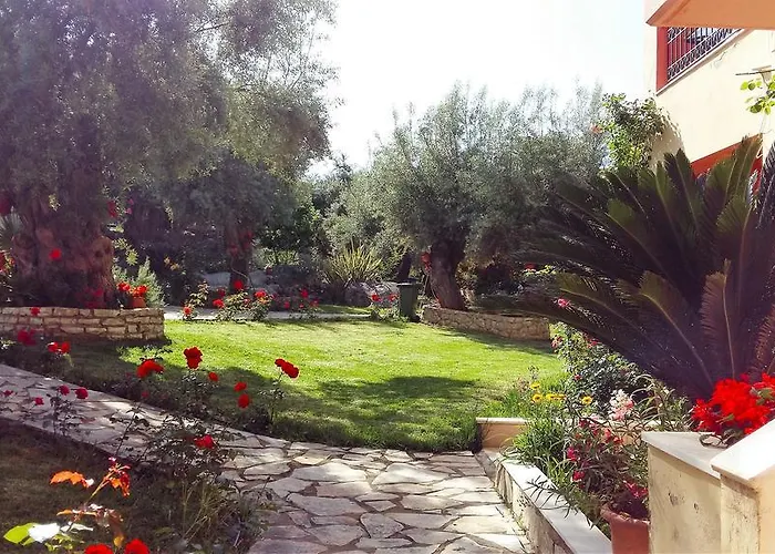 Lägenhetshotell Philippos 2*