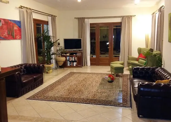 Lägenhetshotell Philippos 2*